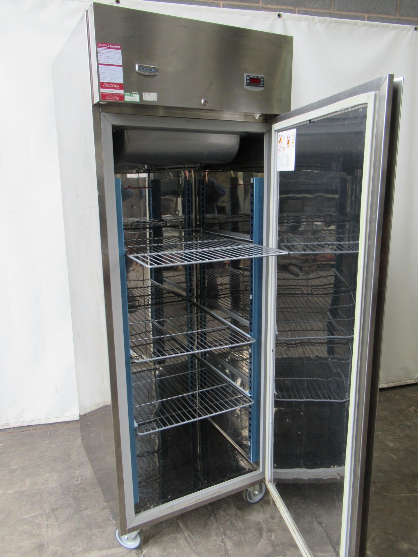 Electrolux Stainless Steel Single Door Commercial Freezer. YOM:2009, Model: RS06F41FS, Capacity 600 - Image 2 of 4