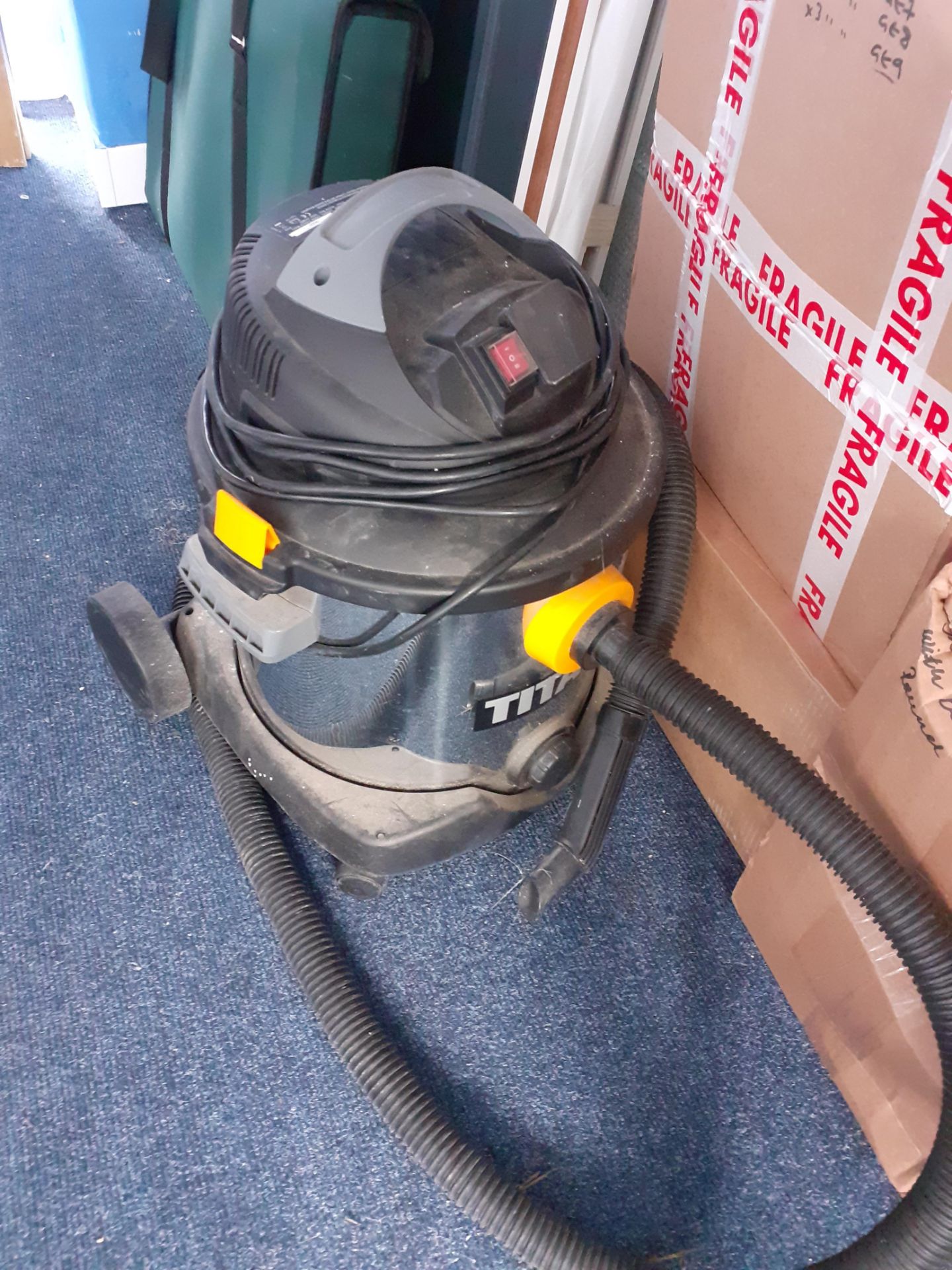 Titan TTB 430 VAC Vacuum Cleaner location Stone Building, Newport Industrial Estate, Launceston,