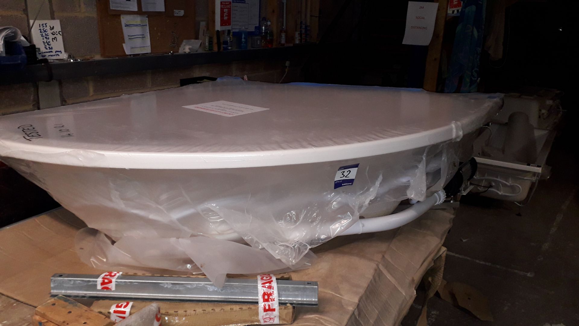 8 x Various Bath Tubs to Workshop (Some Complete with Jet Systems and some part complete) - Image 2 of 9