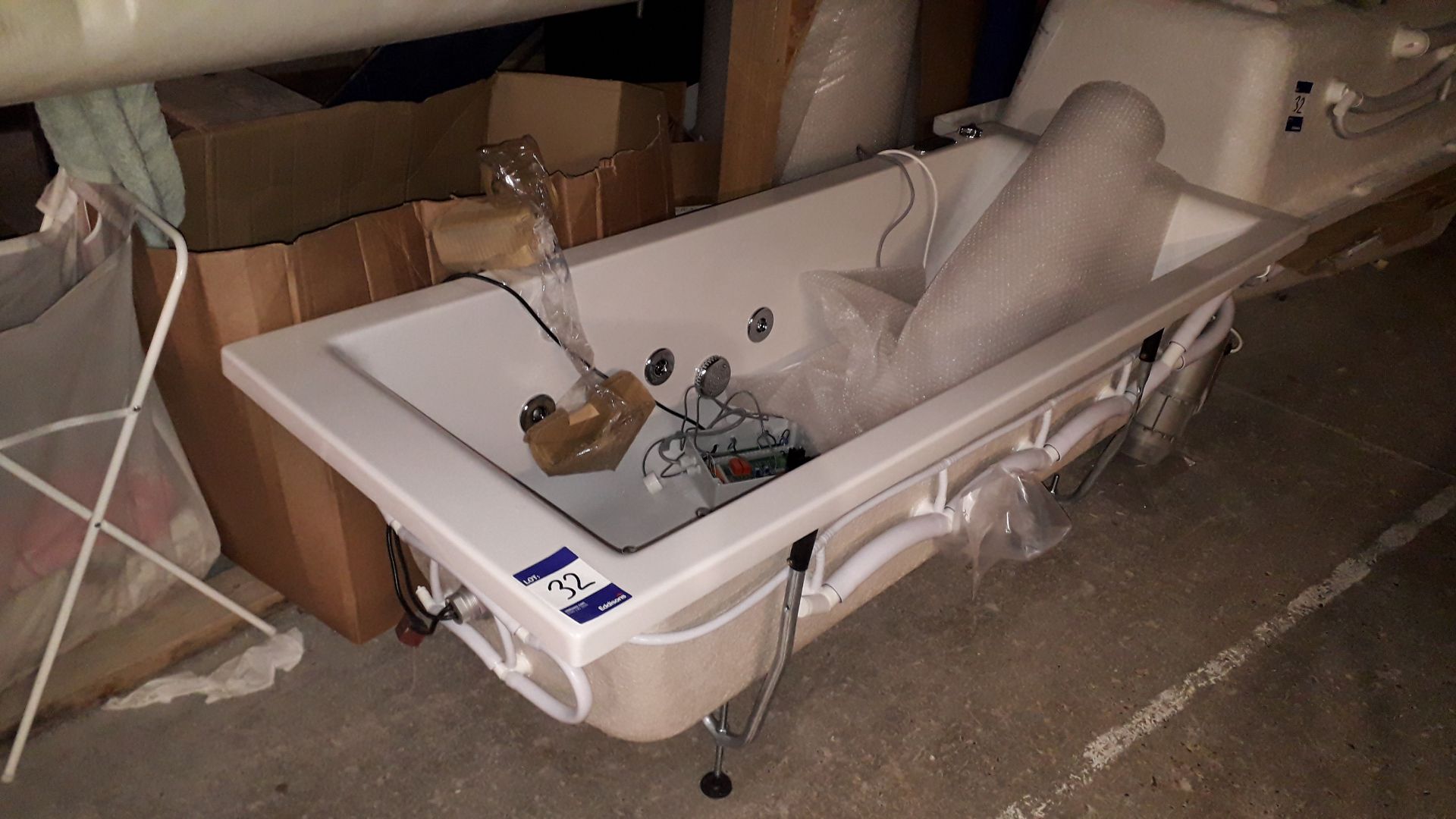 8 x Various Bath Tubs to Workshop (Some Complete with Jet Systems and some part complete) - Image 4 of 9