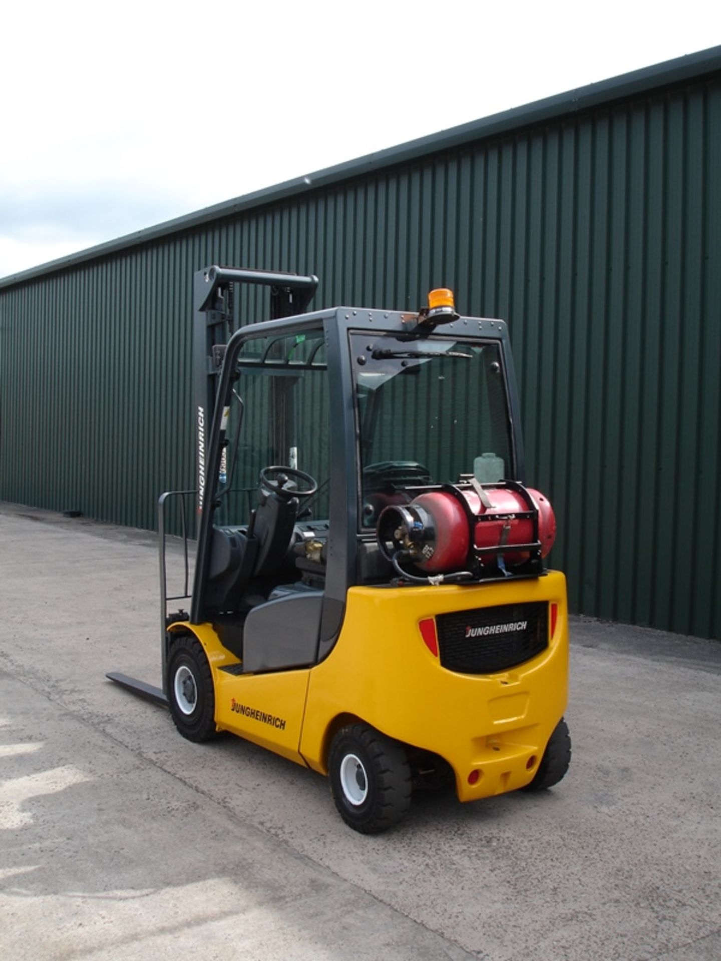 Jungheinrich 1.6 Ton Forklift - Image 2 of 6