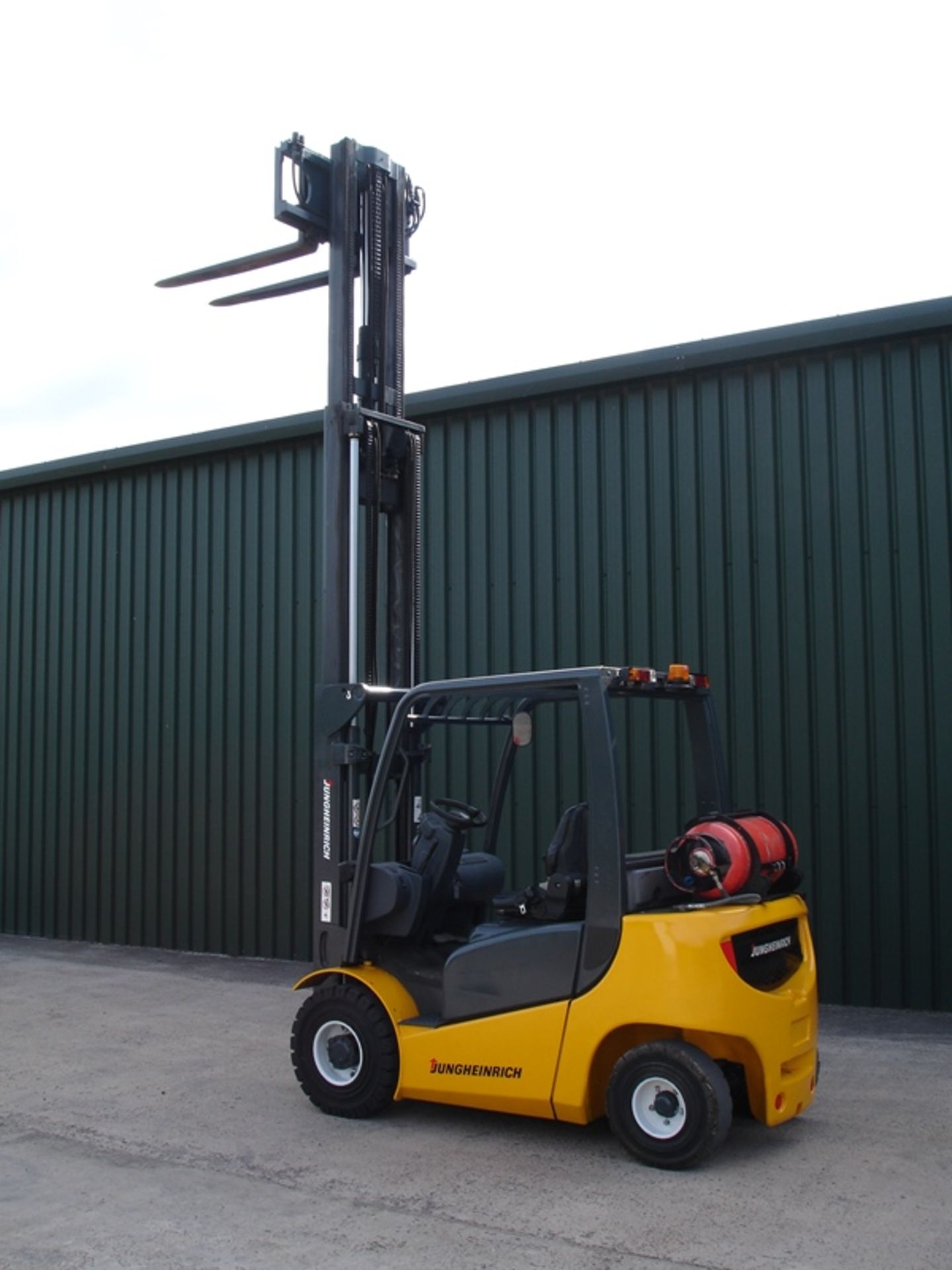 Jungheinrich 2.5 ton Forklift - Image 6 of 6