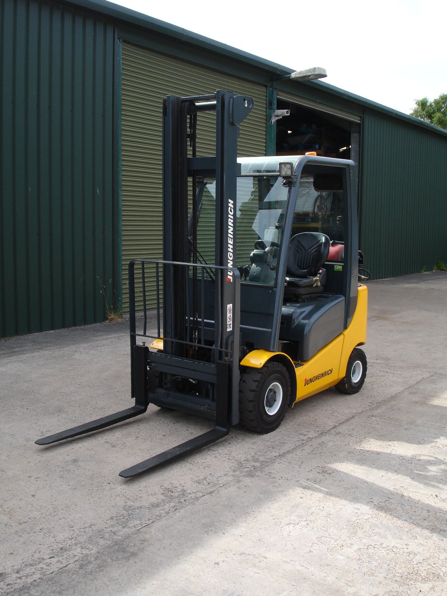 Jungheinrich 1.6 Ton Forklift - Image 5 of 6