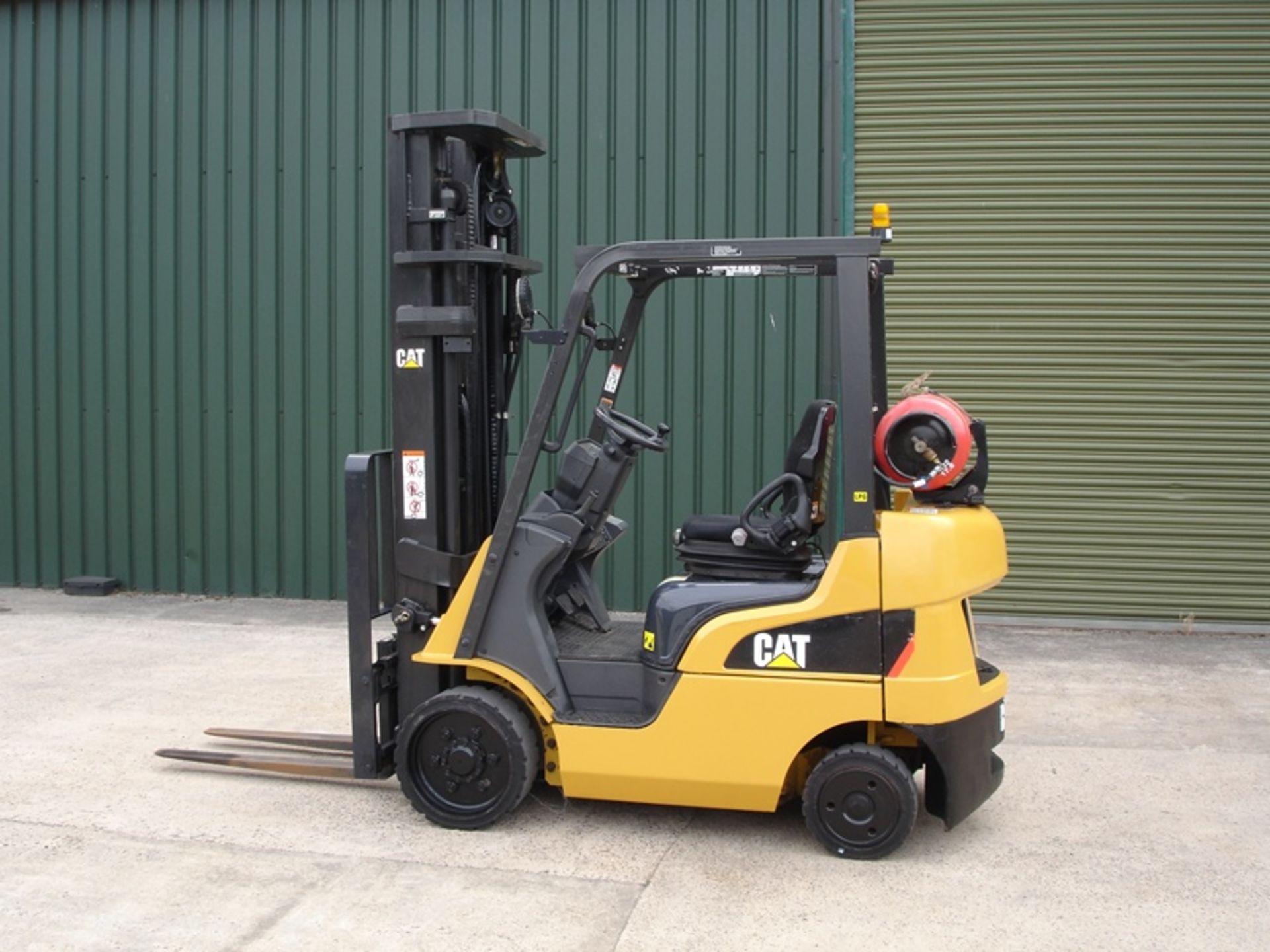 Caterpillar 2 Ton Compact Forklift (2014)