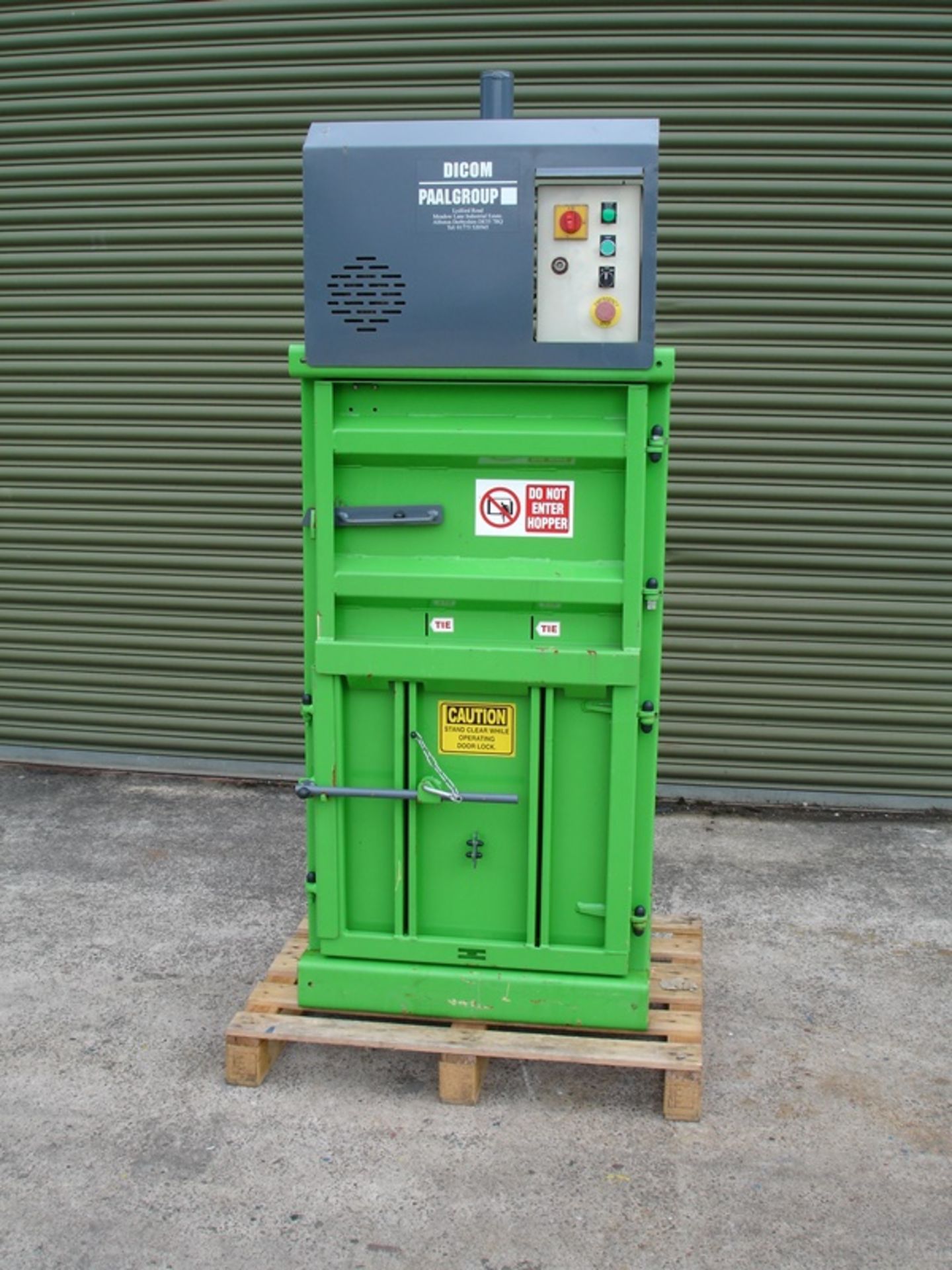 Dicom Hydraulic Baler