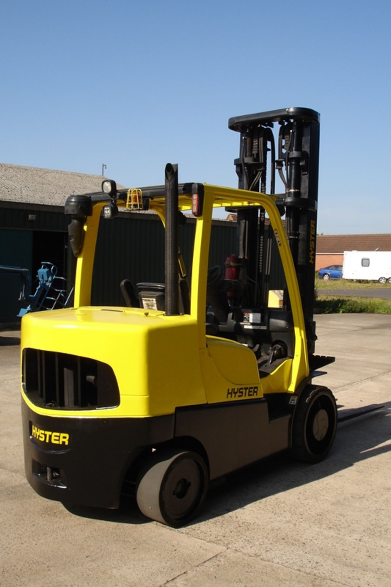 HYSTER COMPACT 7 TON FORKLIFT (2009) - Image 3 of 6