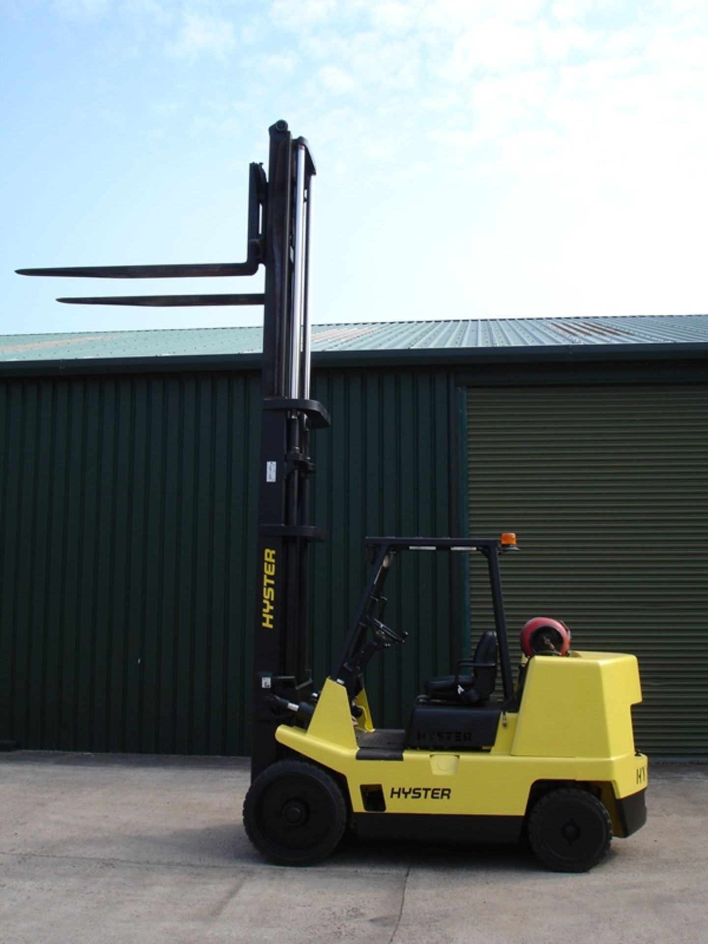 HYSTER COMPACT 7 TON FORKLIFT - Image 6 of 6