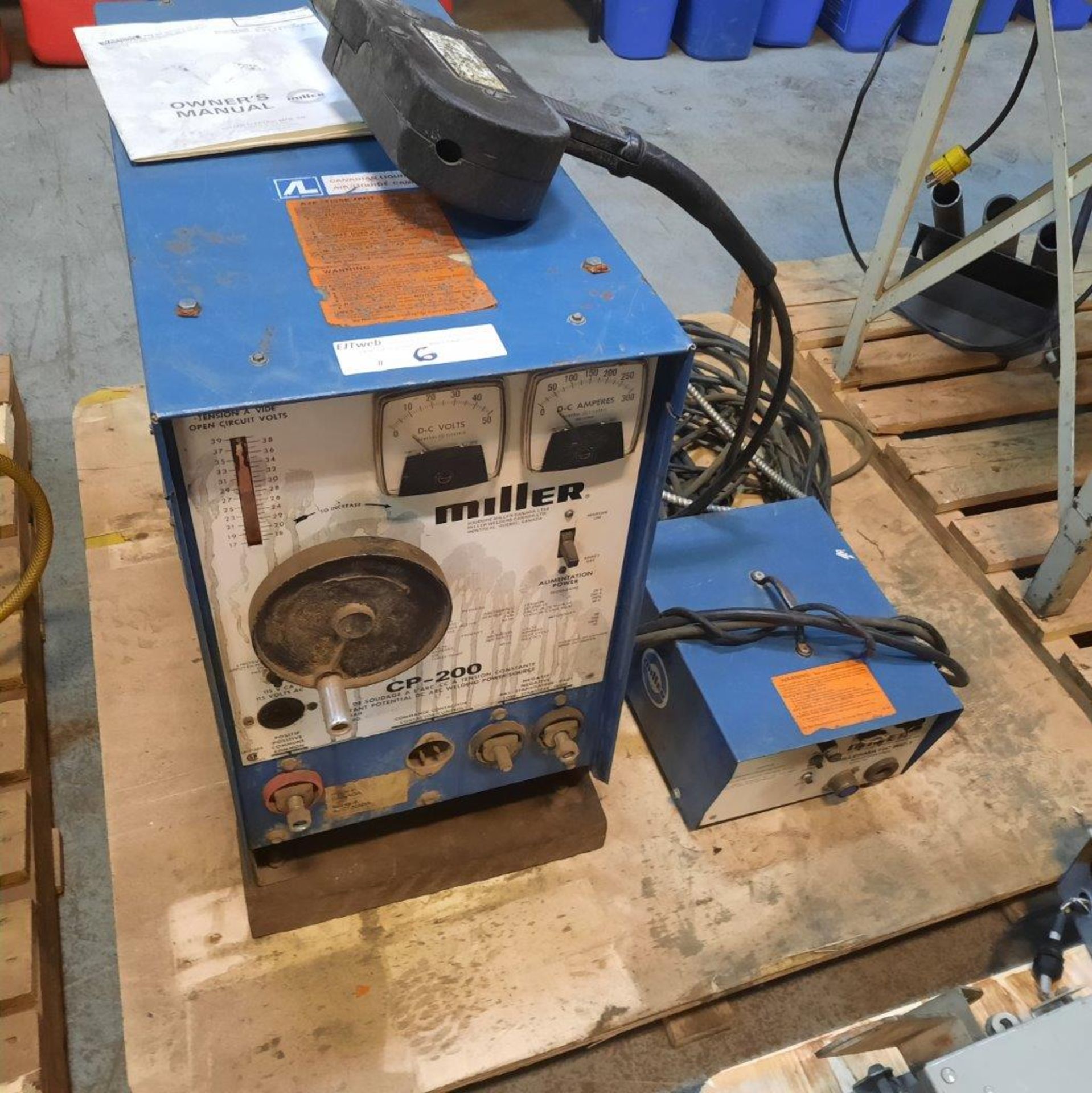 MILLER Welding Machine, mod: CP-200 (specs. via photo)