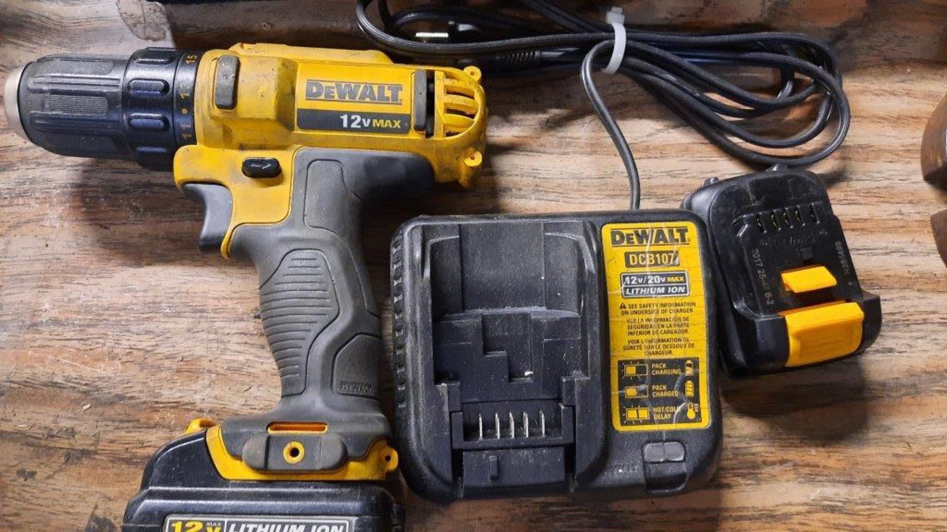 DEWALT Cordless Drill, c/w Charger, (2) Batteries & Carry Bag - Image 2 of 2