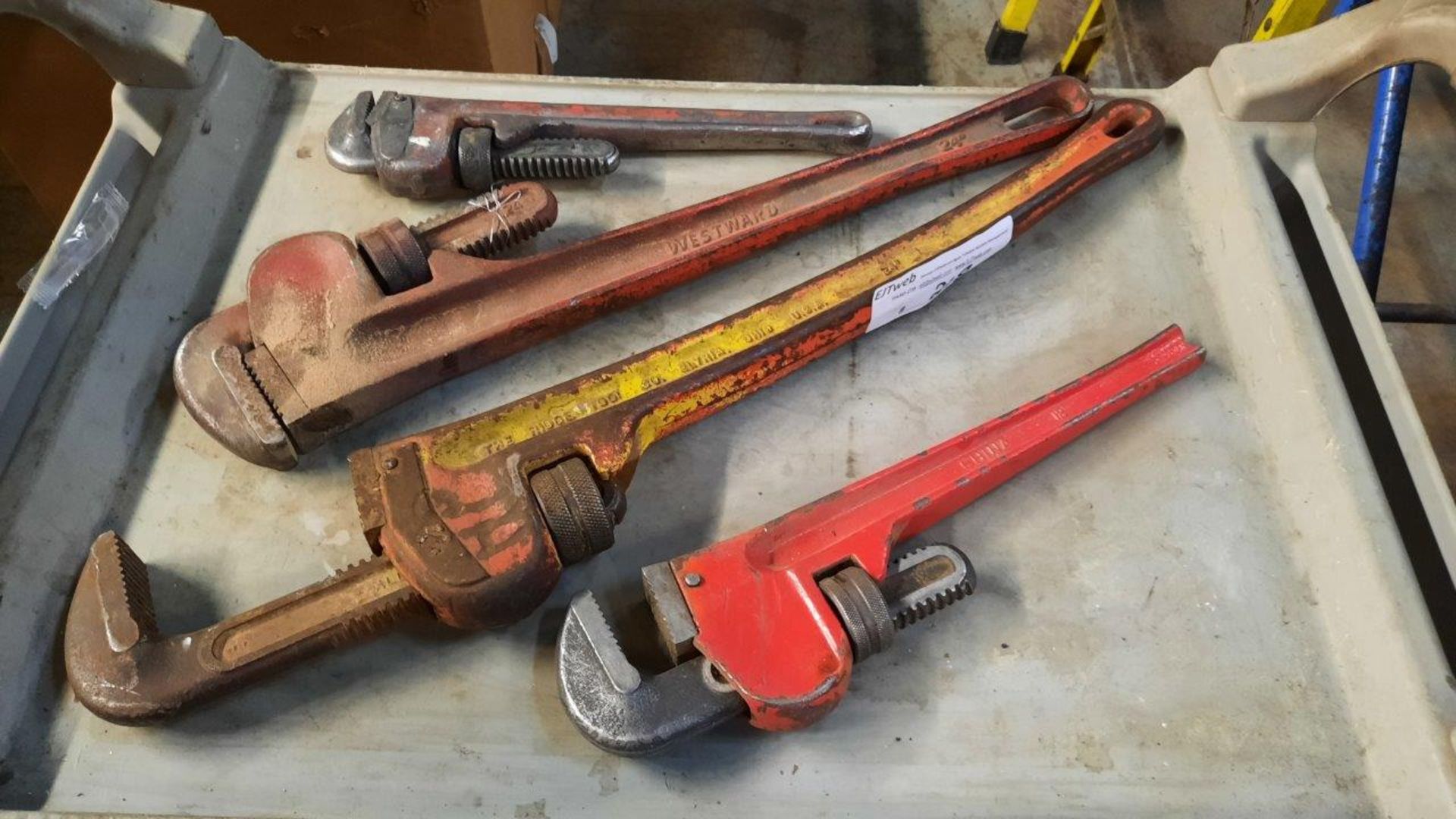 LOT: (4) Asst. Pipe Wrenches