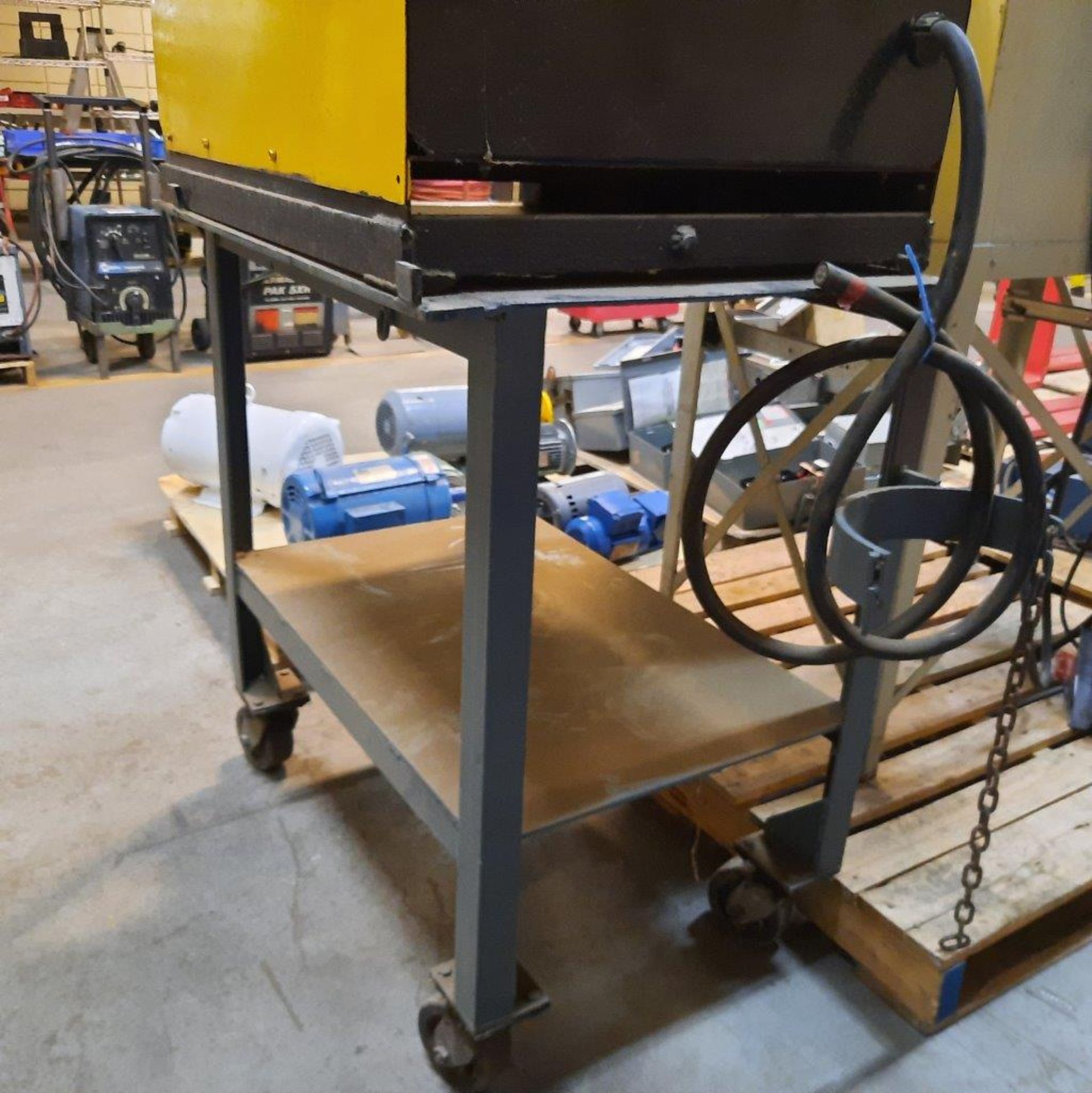 ESAB Welding Machine, mod: 600-1 (specs. via photo) c/w Steel Cart - AS-IS - Image 4 of 6