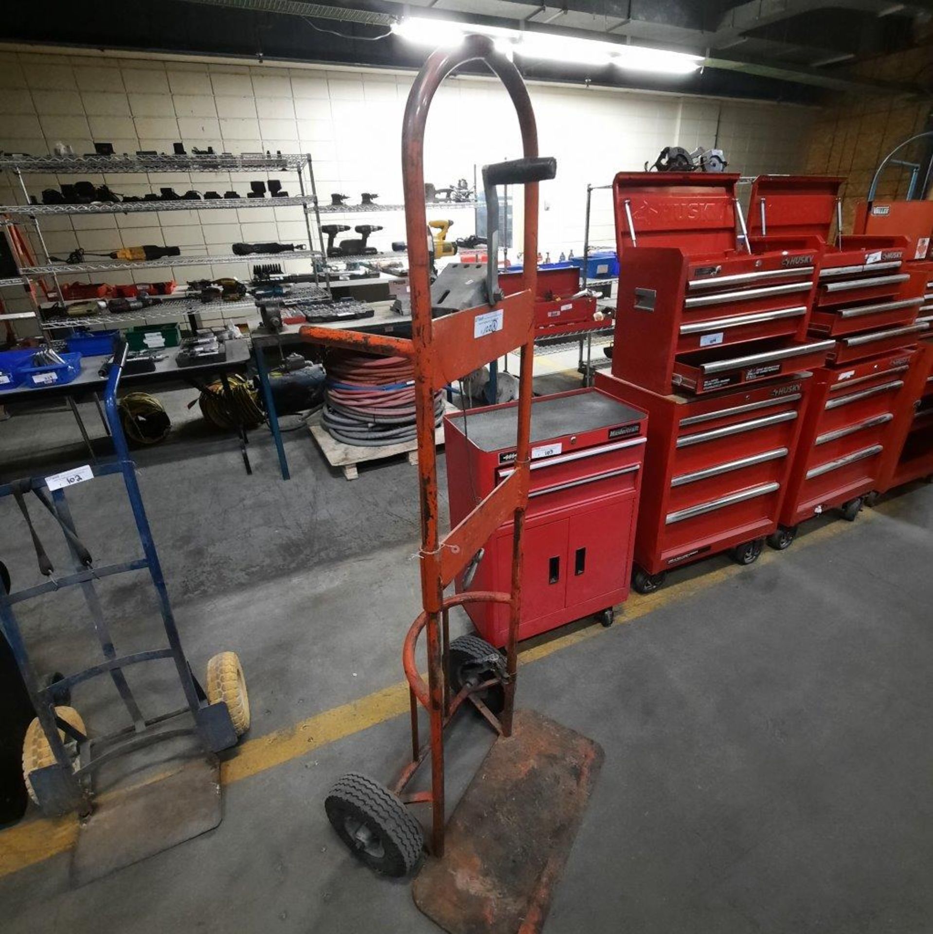 HD 2-wheel Hand Truck, w/ manual crank