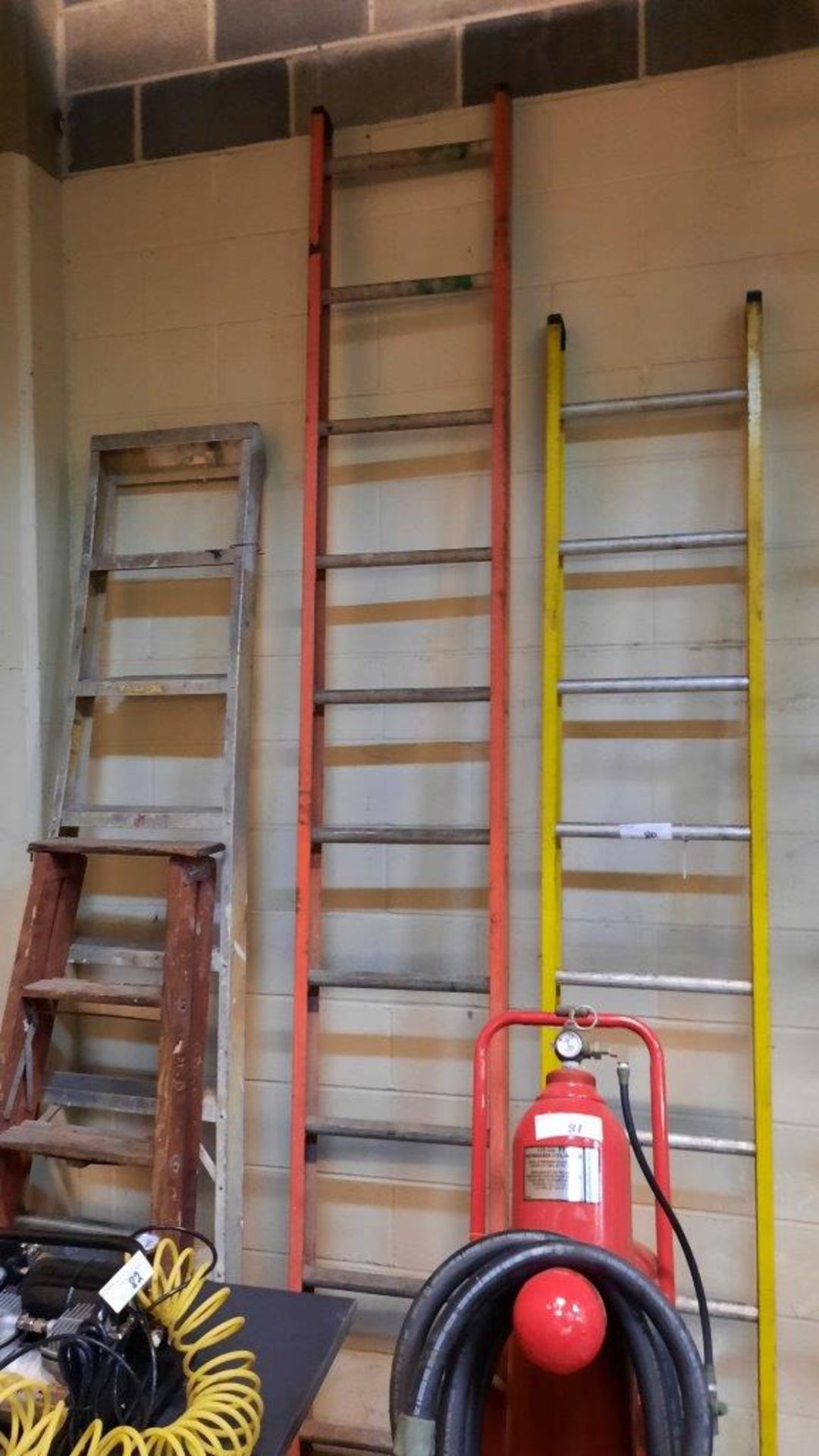 LOT: (3) Asst. Ladders & (1) Wooden Step Ladder