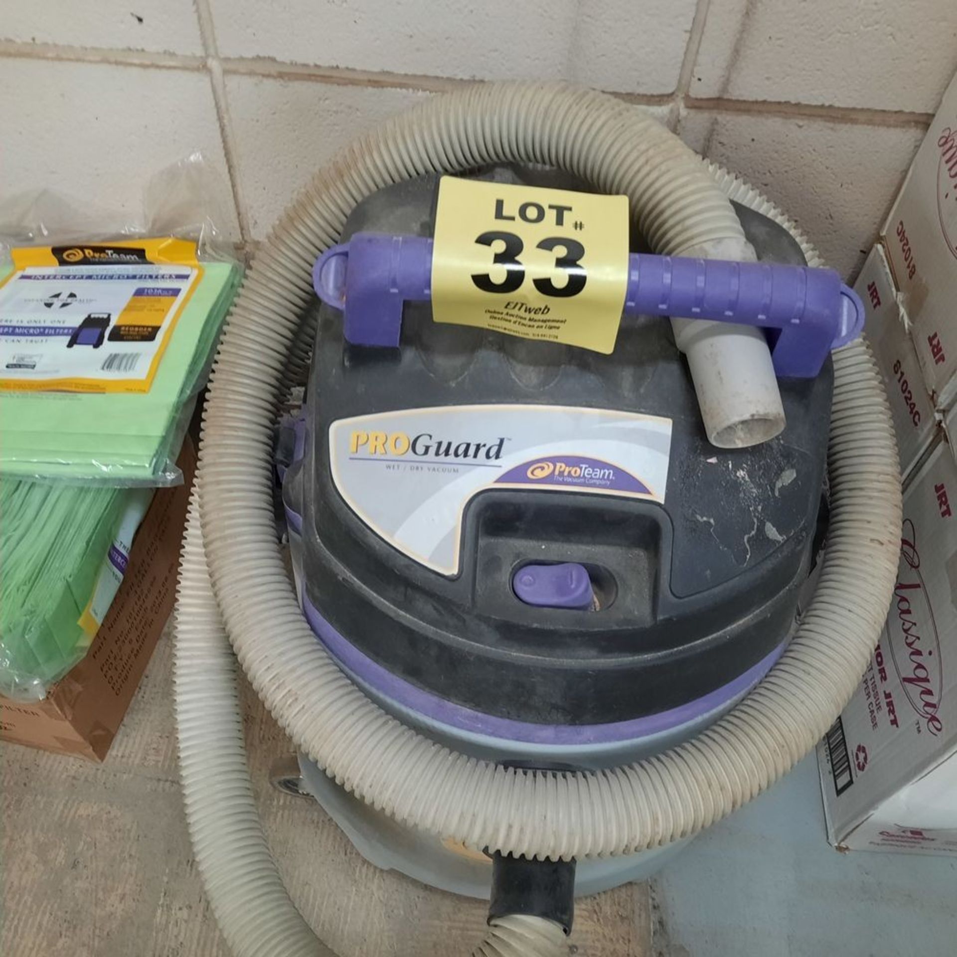 PROTEAM PROGUARD Wet/Dry Vacuum Machine, c/w Qty. HEPA Dust Bags - Image 2 of 5