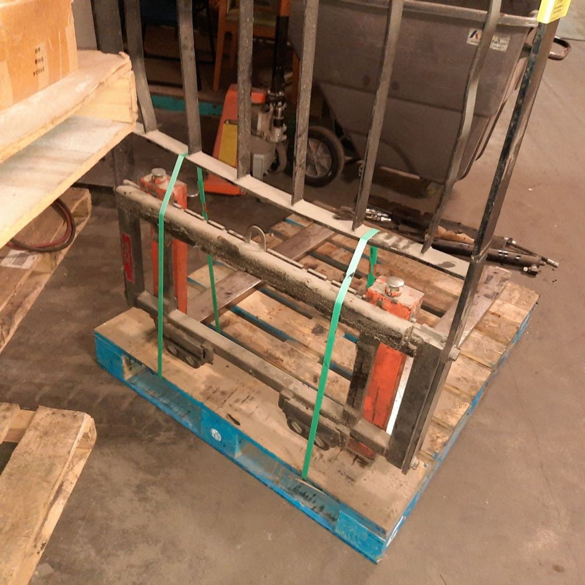 Fork Set, c/w Complete Hydraulic Side-Shift Attachements - Image 3 of 6