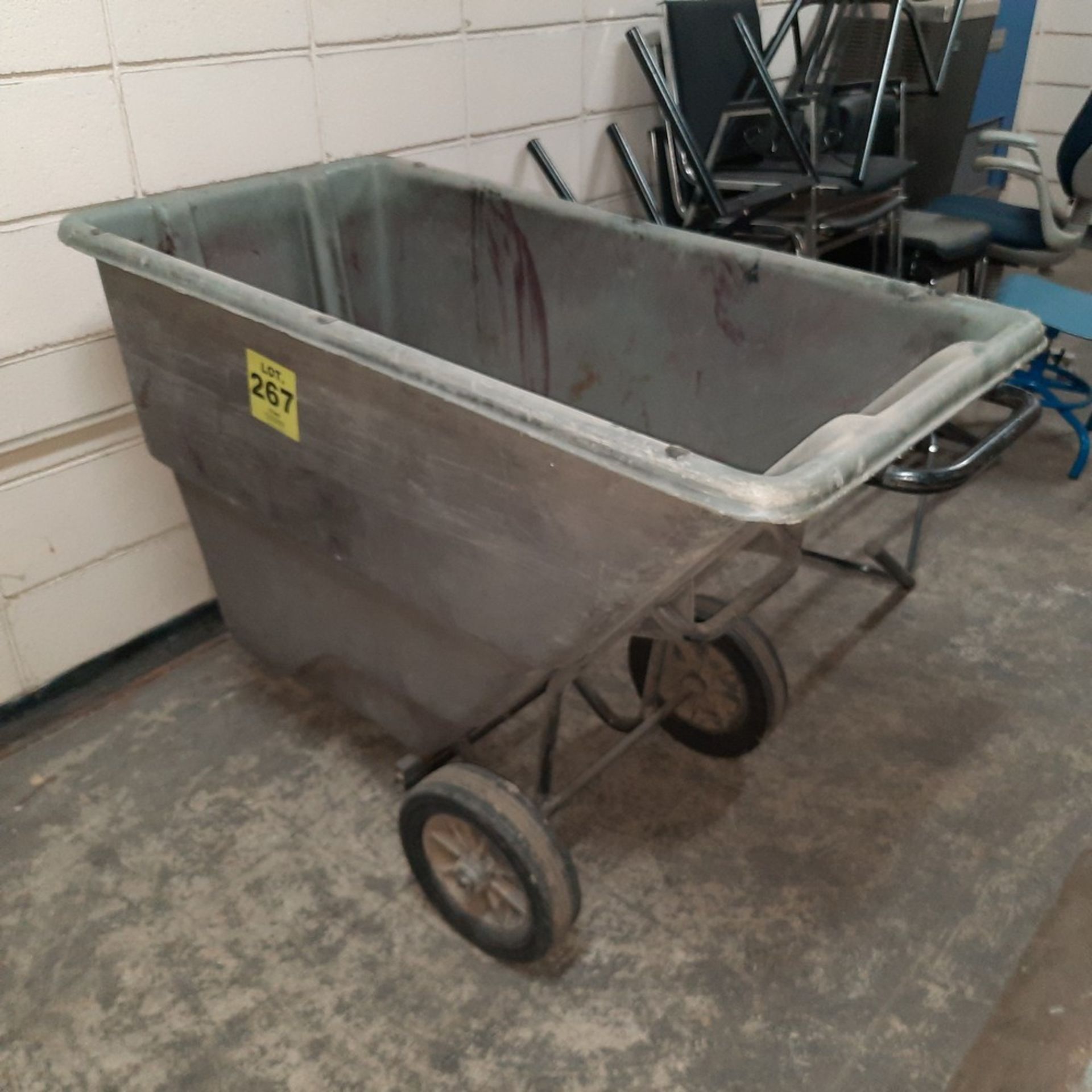 Dumping Cart, c/w HD Wheels, 26'' x 50''