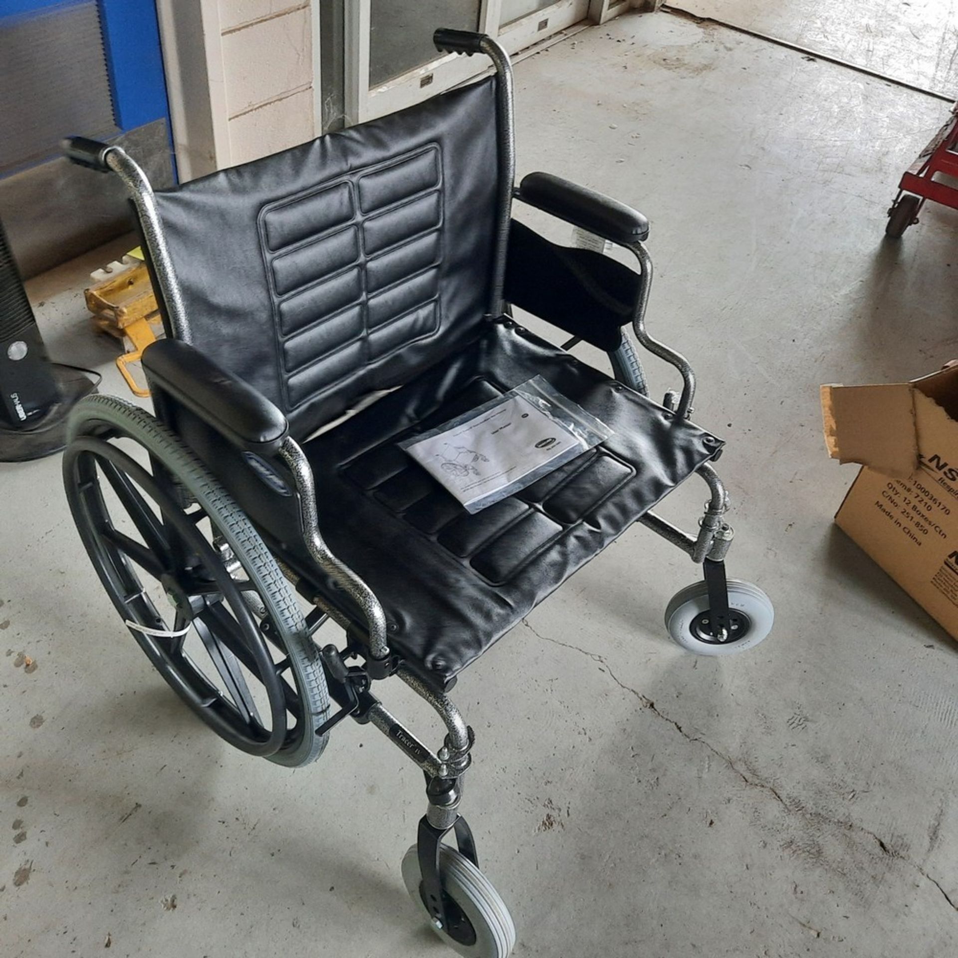 INVACARE TRACER HD Wheel Chair, Extra Wide NEW IN BOX!