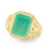 ANTIQUE CHRYSOPRASE INTAGLIO RING, LATE 19TH CENTURY mounted in yellow gold, collet-set with a