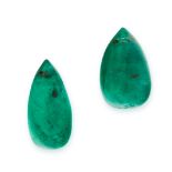 A MIXED LOT OF UNMOUNTED EMERALDS polished tapering drops, with drill holes to the top, totalling