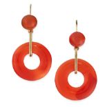 A PAIR OF ANTIQUE CARNELIAN EARRINGS in yellow gold, each set with a polished carnelian disc