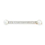 AN ANTIQUE PEARL AND DIAMOND BAR BROOCH, EARLY 20TH CENTURY in high carat yellow gold, set with a