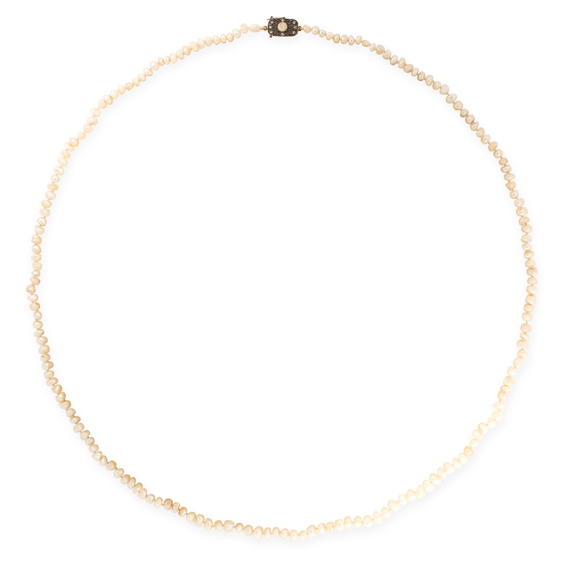 A NATURAL PEARL AND DIAMOND NECKLACE in yellow gold and silver, comprising a single row of one