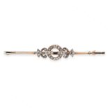 AN ANTIQUE DIAMOND BAR BROOCH, 19TH CENTURY in in yellow gold and silver, set with rose cut