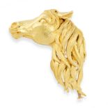 A VINTAGE HORSE BROOCH, GEORGES LENFANT FOR HERMES CIRCA 1965 in 18ct yellow gold, realistically