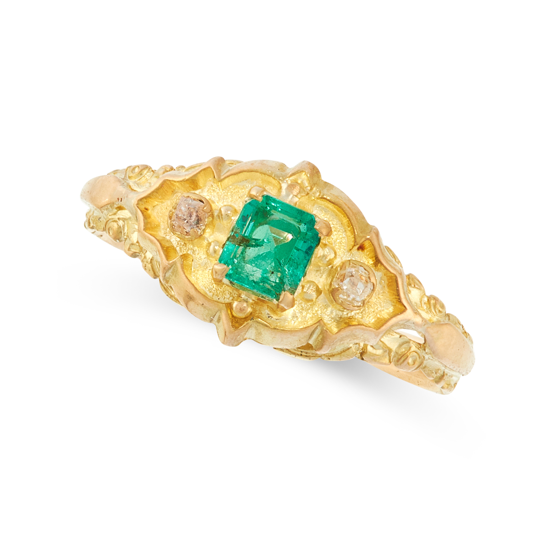 AN ANTIQUE EMERALD AND DIAMOND RING in high carat yellow gold, set with an emerald cut emerald