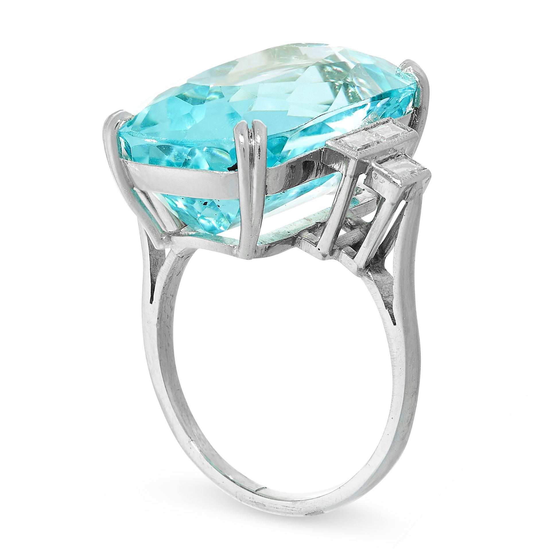 AQUAMARINE AND DIAMOND RING claw set with a cushion shaped aquamarine of 17.94 carats, accented by - Image 2 of 3