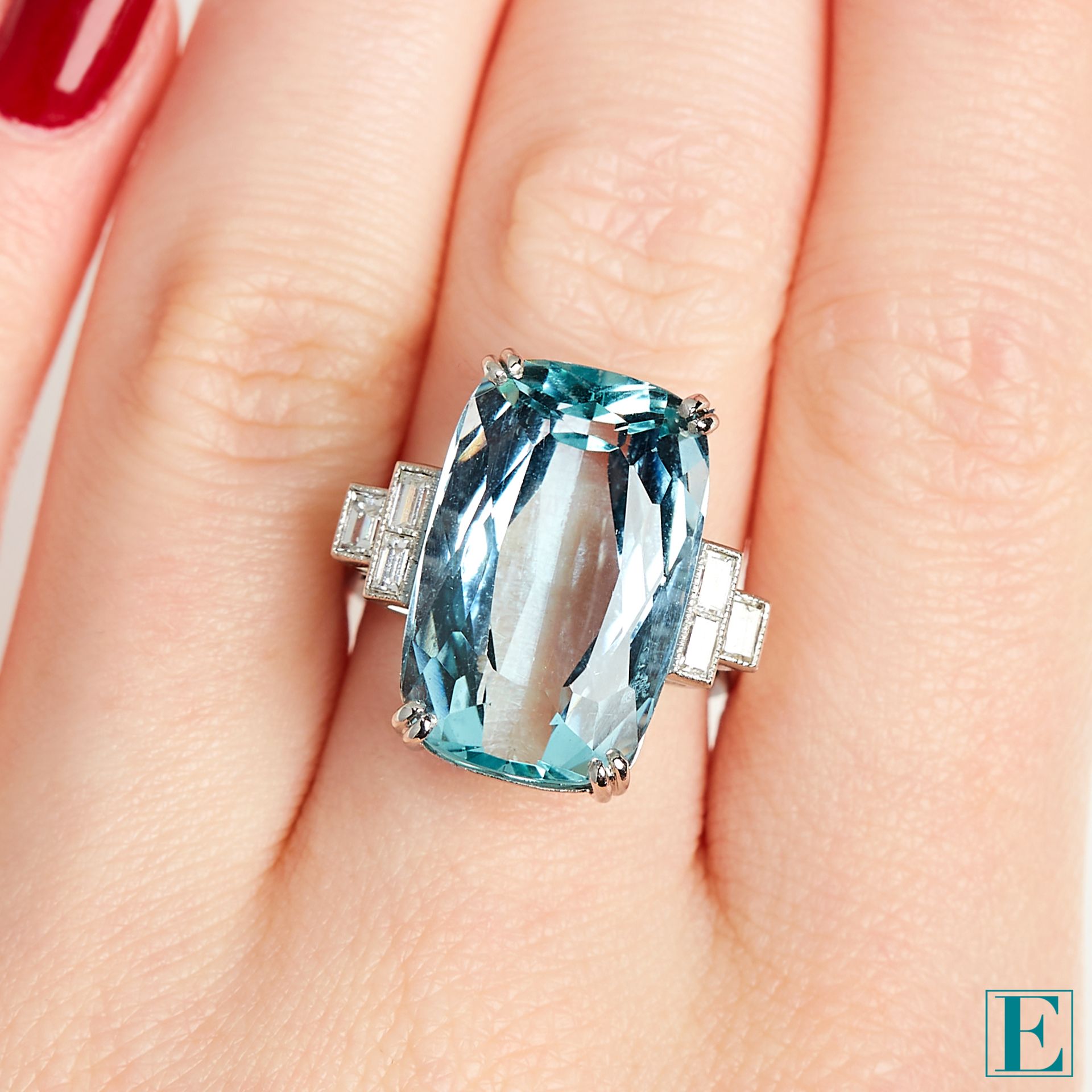 AQUAMARINE AND DIAMOND RING claw set with a cushion shaped aquamarine of 17.94 carats, accented by - Image 3 of 3