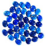 MIXED LOT OF UNMOUNTED LAPIS LAZULI oval cabochon cut, totalling 101.3 carats.