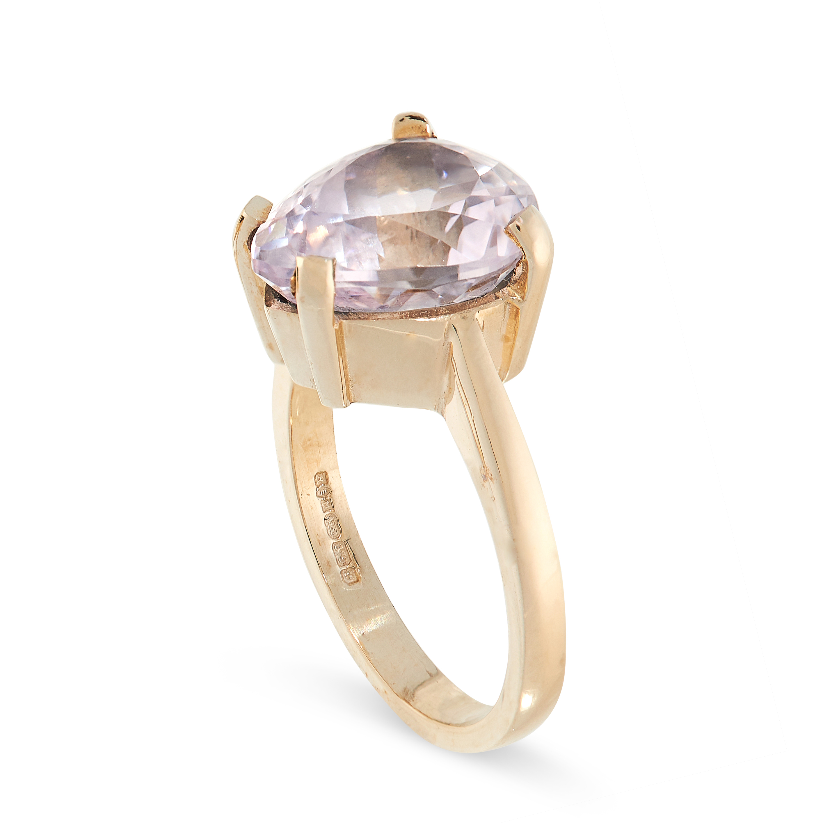 KUNZITE RING in yellow gold, set with a triangular cut kunzite of 4.86 carats, British hallmarks, - Image 2 of 2