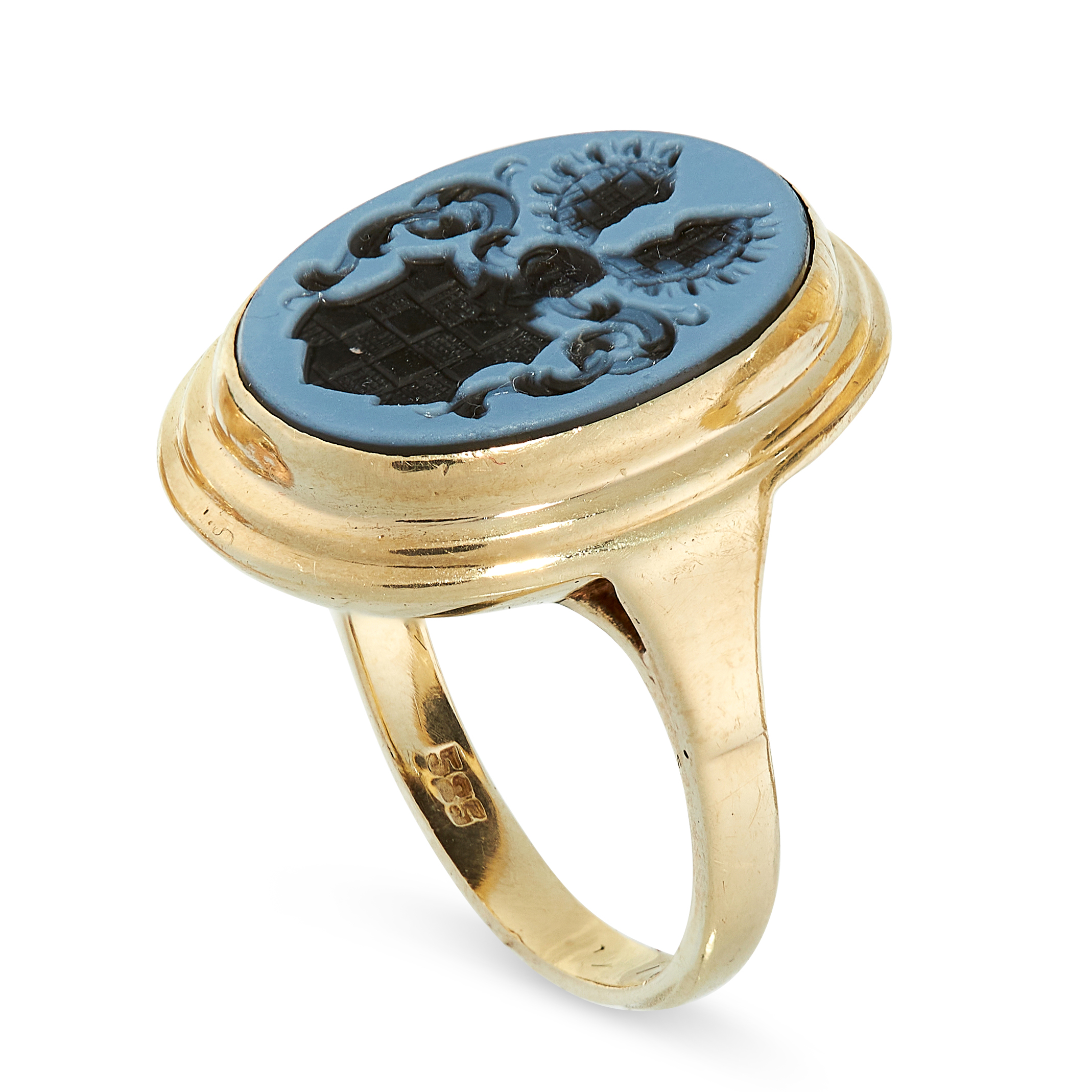 AGATE INTAGLIO SEAL / SIGNET RING set with an oval polished piece of agate, reverse carved in detail