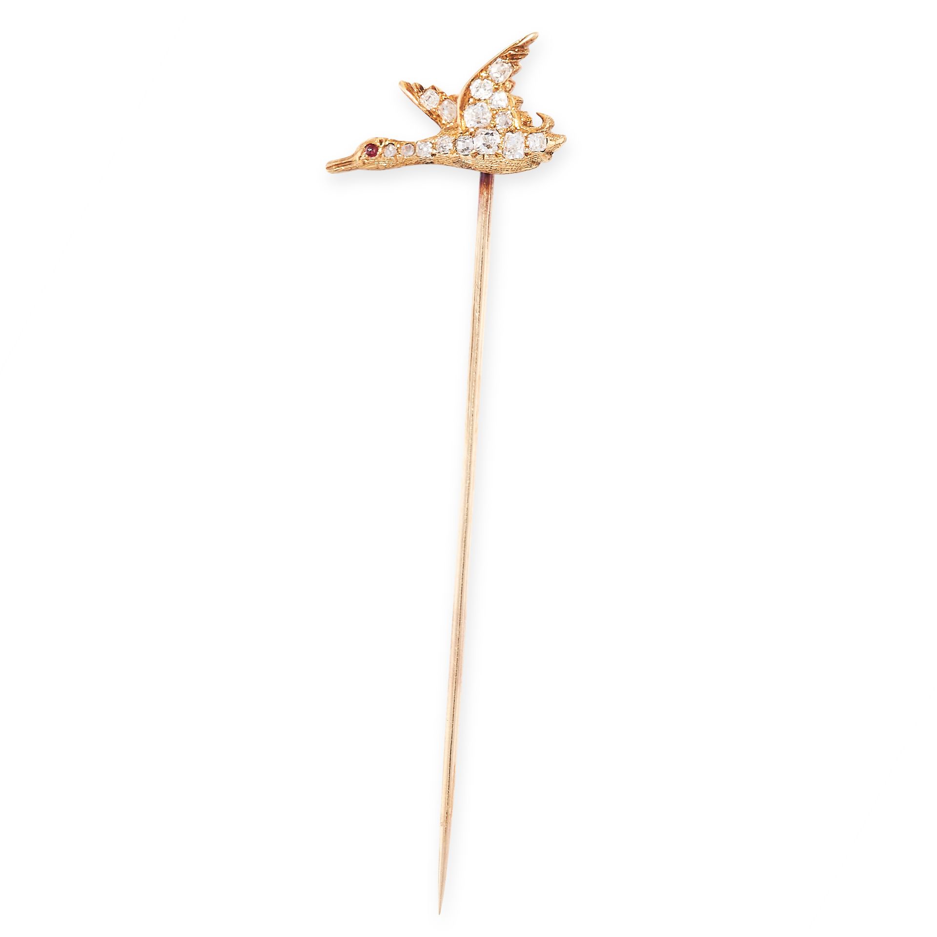 ANTIQUE DIAMOND AND RUBY DUCK STICK PIN, LATE 19TH CENTURY in yellow gold, designed as a duck in