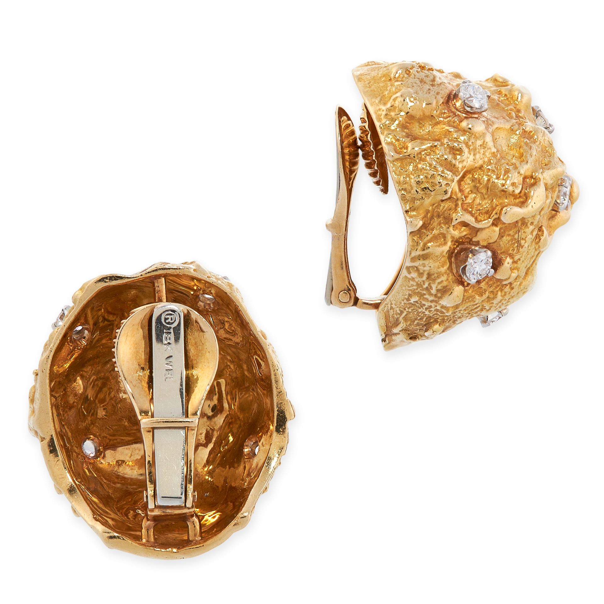 A PAIR OF VINTAGE DIAMOND CLIP EARRINGS, DAVID WEBB in 18ct yellow gold, each of naturalistic - Image 2 of 2