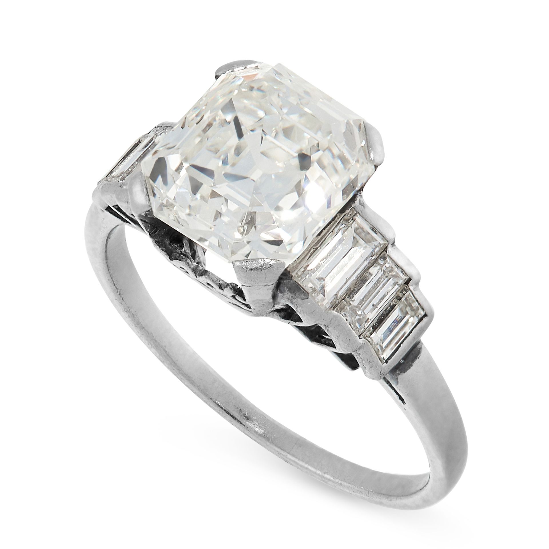 AN ART DECO SOLITAIRE DIAMOND RING, EARLY 20TH CENTURY set with a central asscher cut diamond - Image 2 of 2
