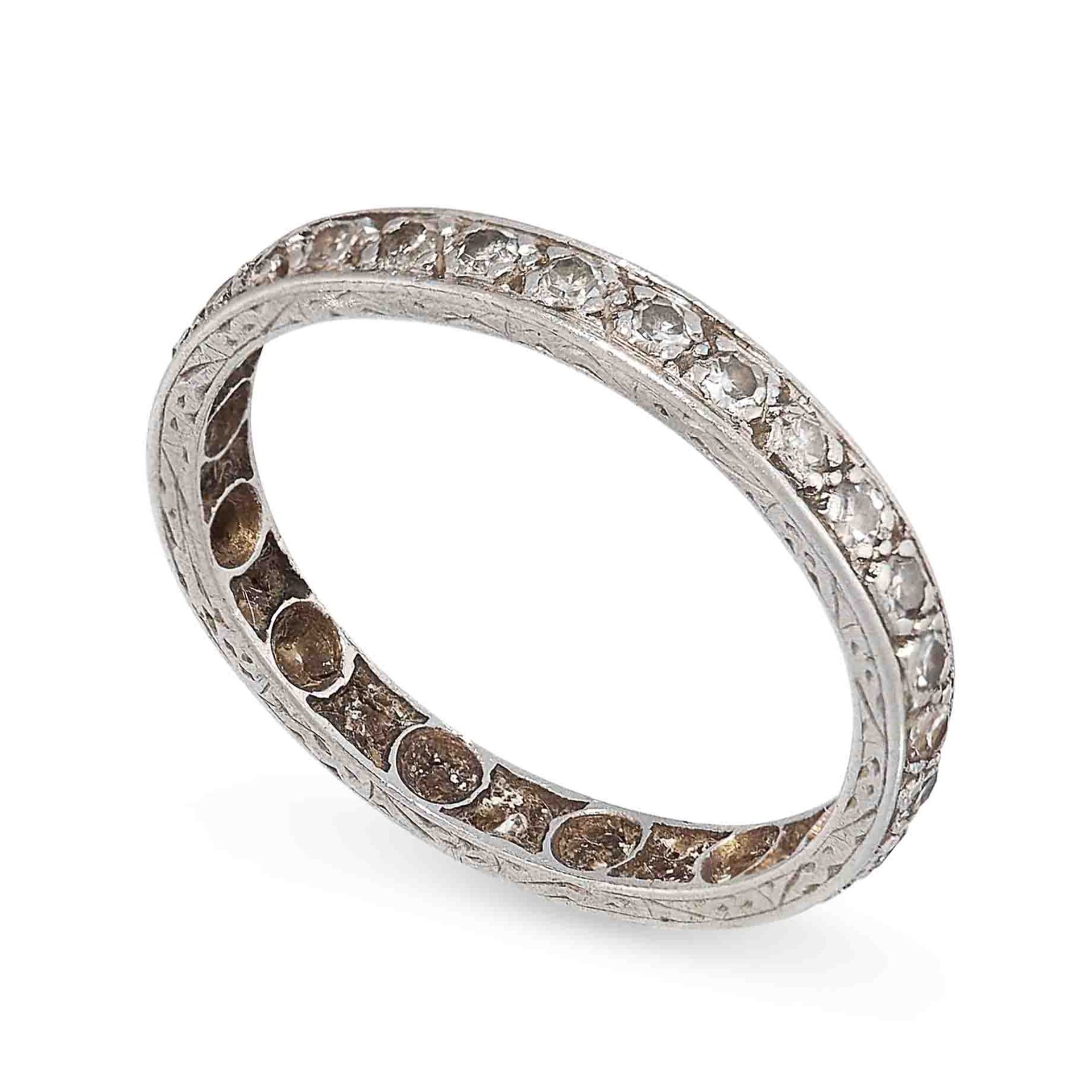 ART DECO DIAMOND ETERNITY RING set with single cut diamonds totalling 0.3-0.4 carats, unmarked, size - Bild 2 aus 2