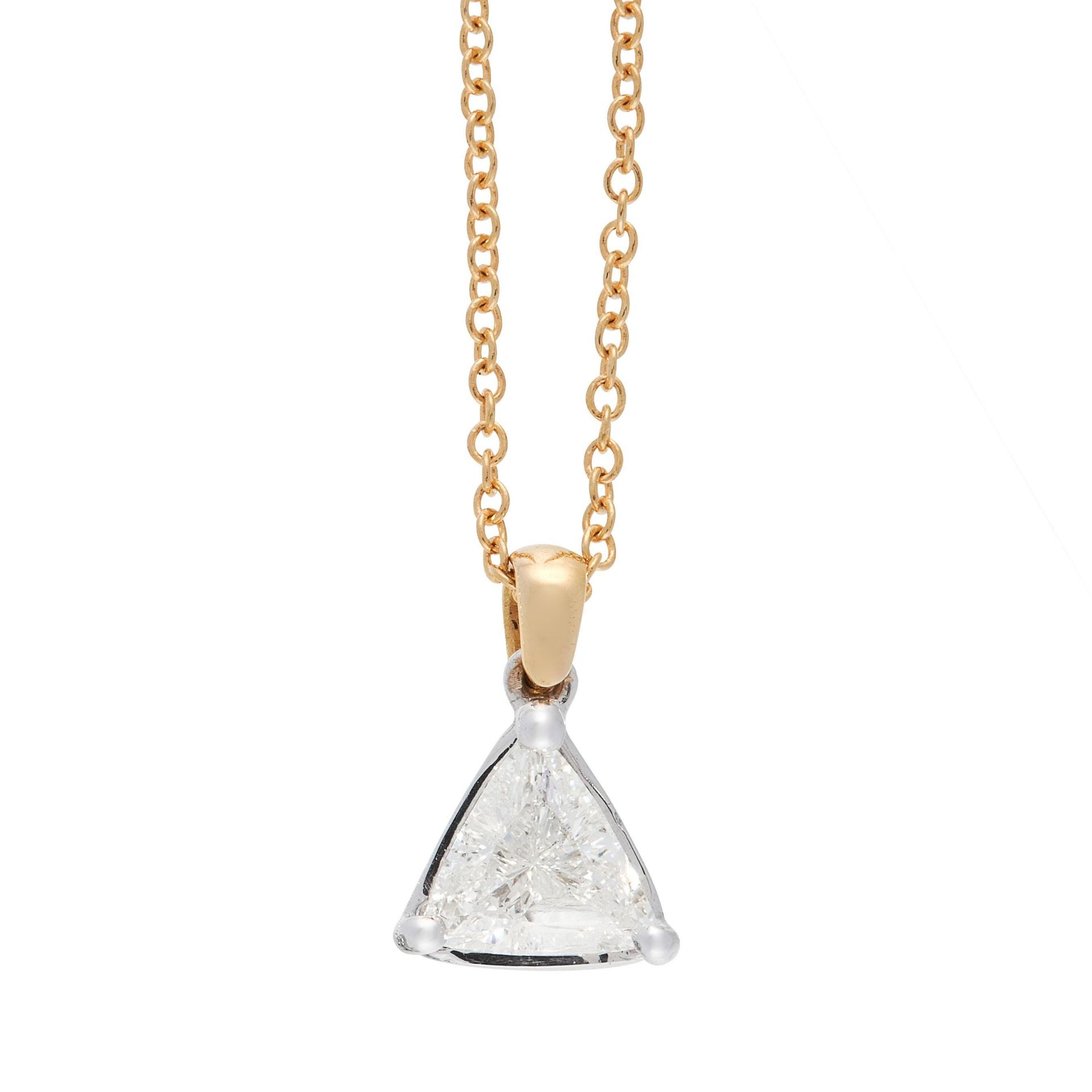DIAMOND PENDANT AND CHAIN set with a trillion cut diamond of 0.95 carats, stamped 750, pendant 1.