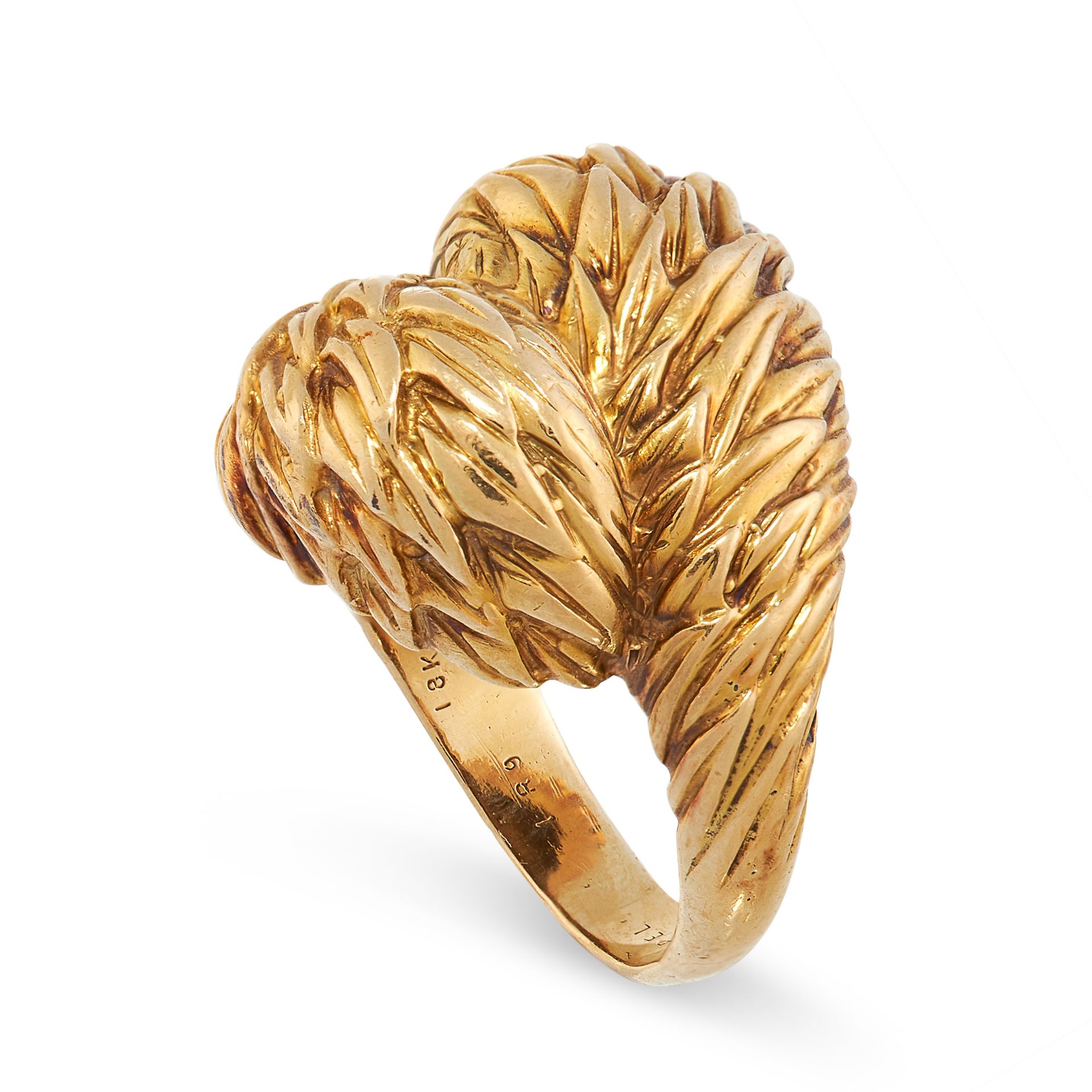 VINTAGE CROSSOVER RING, VAN CLEEF AND ARPELS in 18ct yellow gold, of bombe design, the surface - Bild 2 aus 2