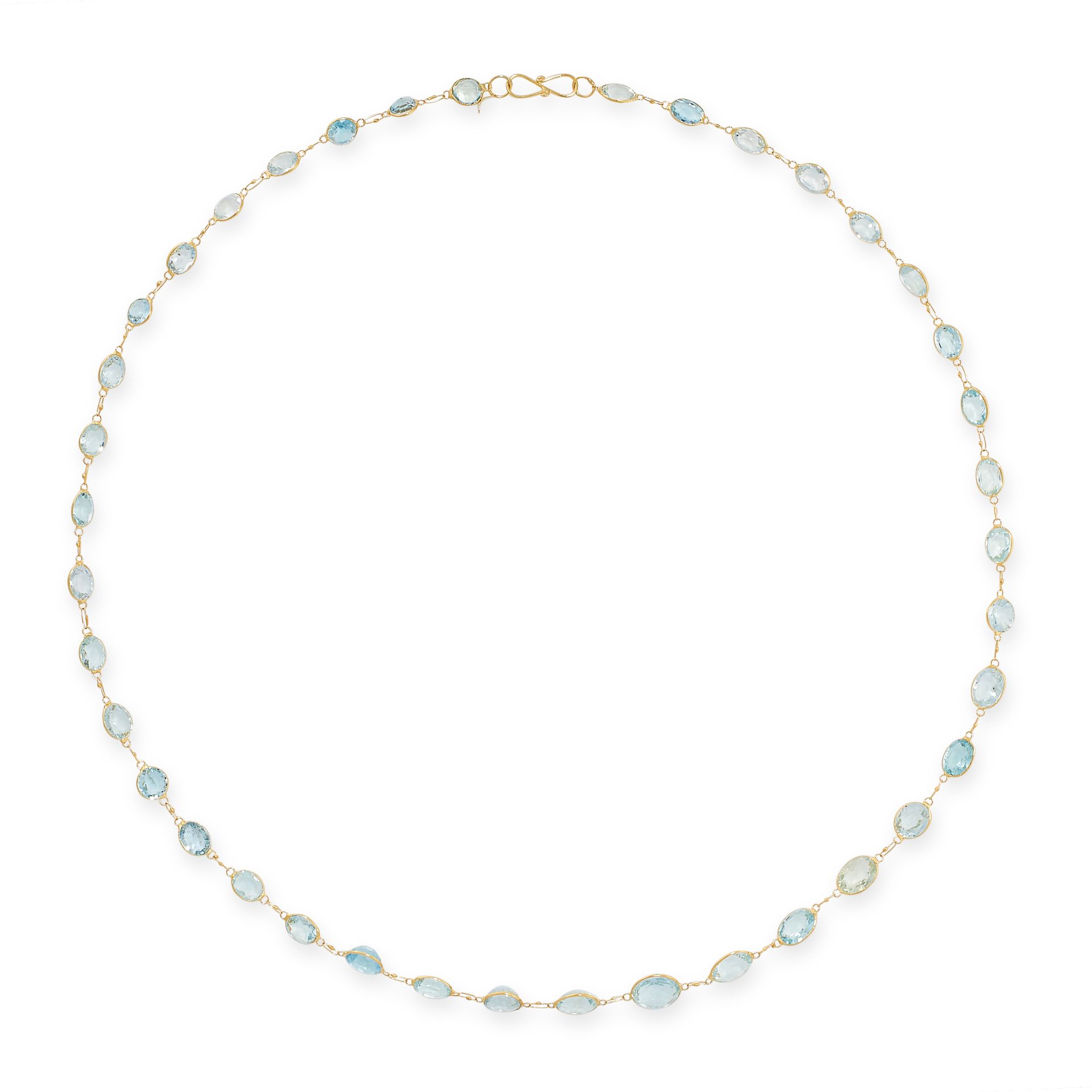 AN AQUAMARINE NECKLACE in 14ct yellow gold, comprising of a single row of oval cut aquamarines