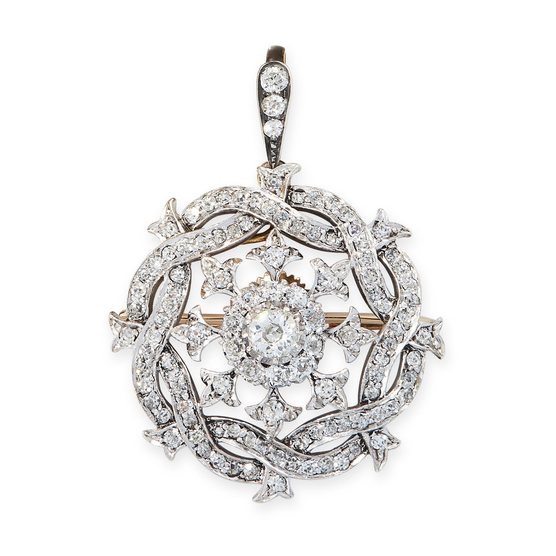 A DIAMOND BROOCH / PENDANT, EARLY 20TH CENTURY set with a central cluster of old cut diamonds within