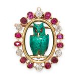 AN ANTIQUE RUBY, DIAMOND AND MALACHITE OWL PENDANT / BROOCH in yellow gold, the central carved