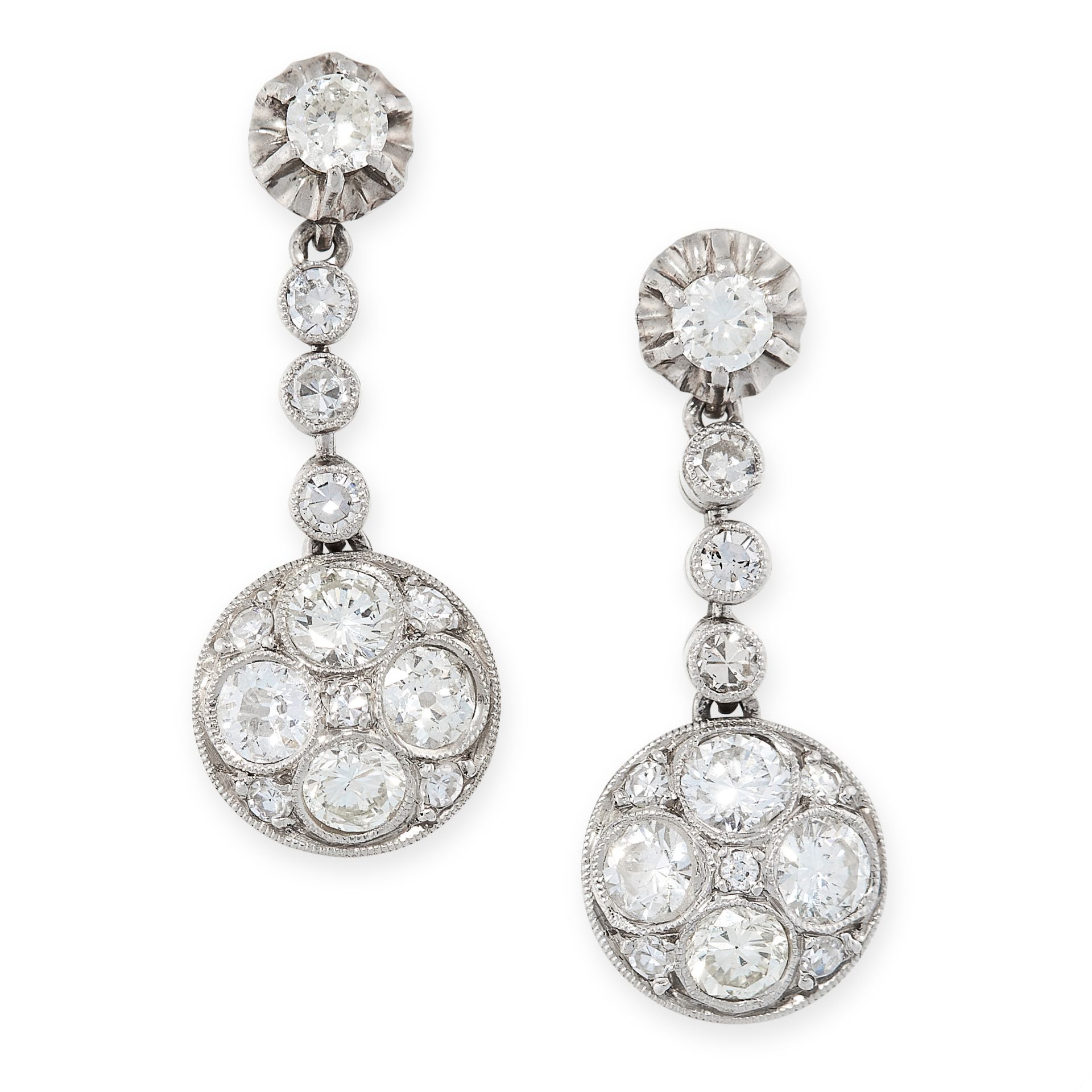 A PAIR OF ANTIQUE DIAMOND DROP EARRINGS, EARLY 20TH CENTURY each formed of a circular link set