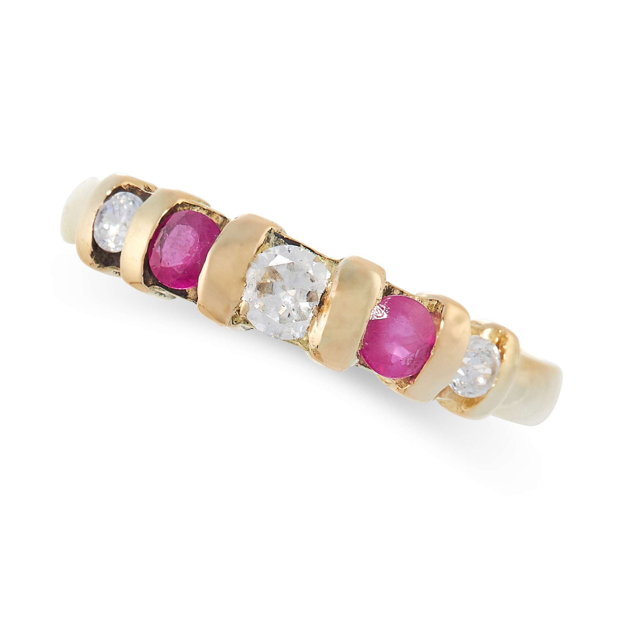 A RUBY AND DIAMOND RING in 18ct yellow gold, set with round cut rubies and diamonds, stamped 750,