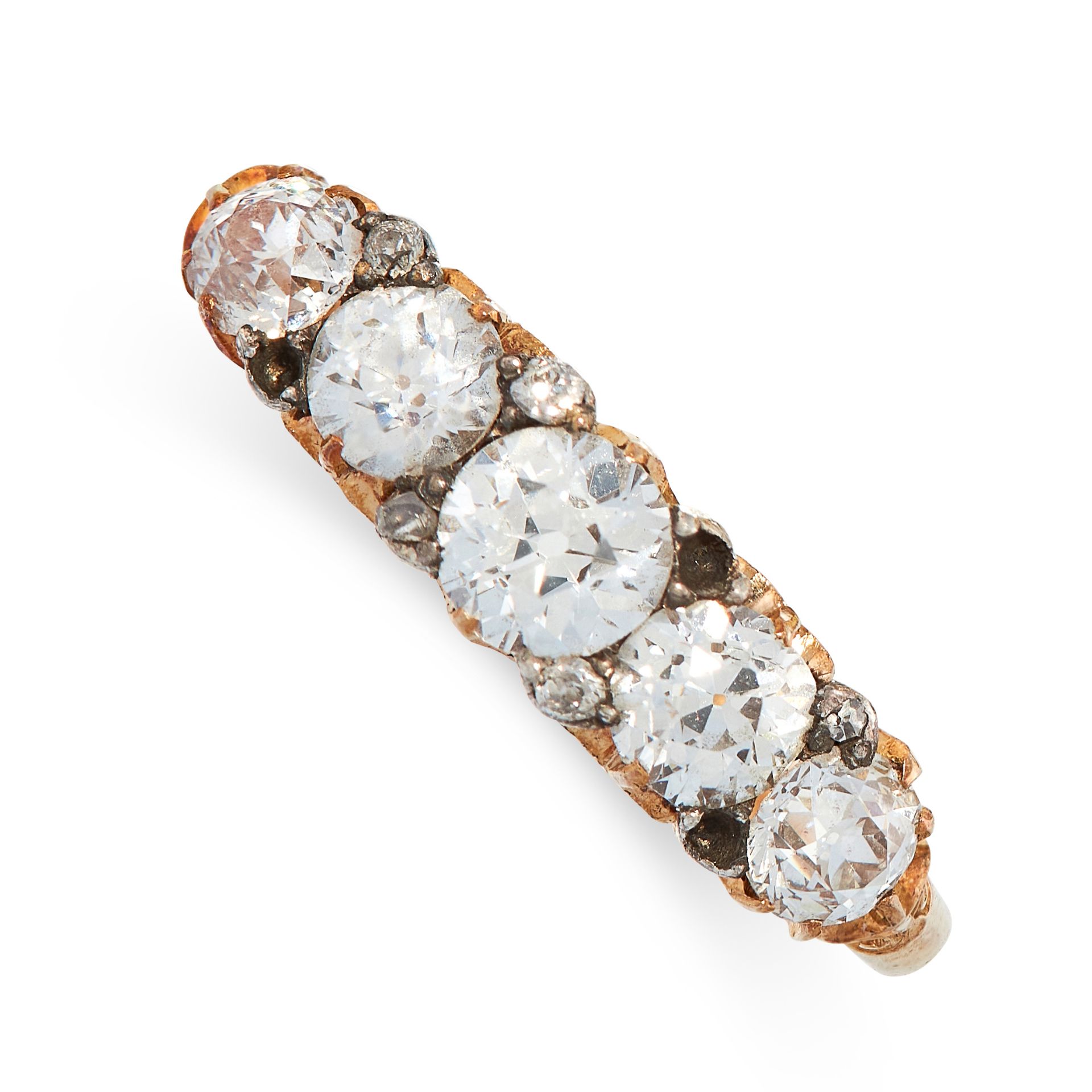 AN ANTIQUE DIAMOND FIVE STONE RING, CIRCA 1900 in 18ct yellow gold, set with five graduated old