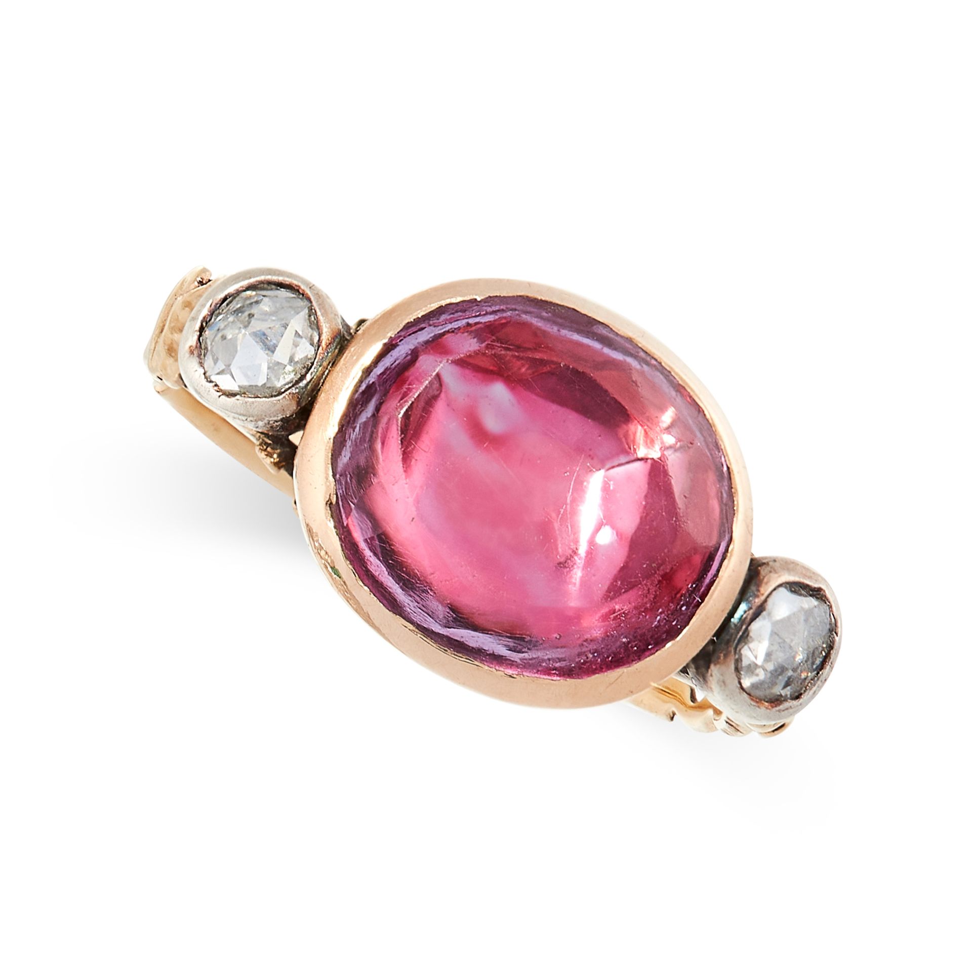 AN ANTIQUE PASTE AND DIAMOND RING, EARLY 19TH CENTURY in yellow gold, set with a foiled back pink