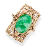 AN ART NOUVEAU JADEITE JADE RING in yellow gold, the rectangular face set with an oval cabochon