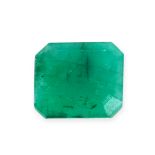 AN UNMOUNTED EMERALD oval cut, 2.90 carats.