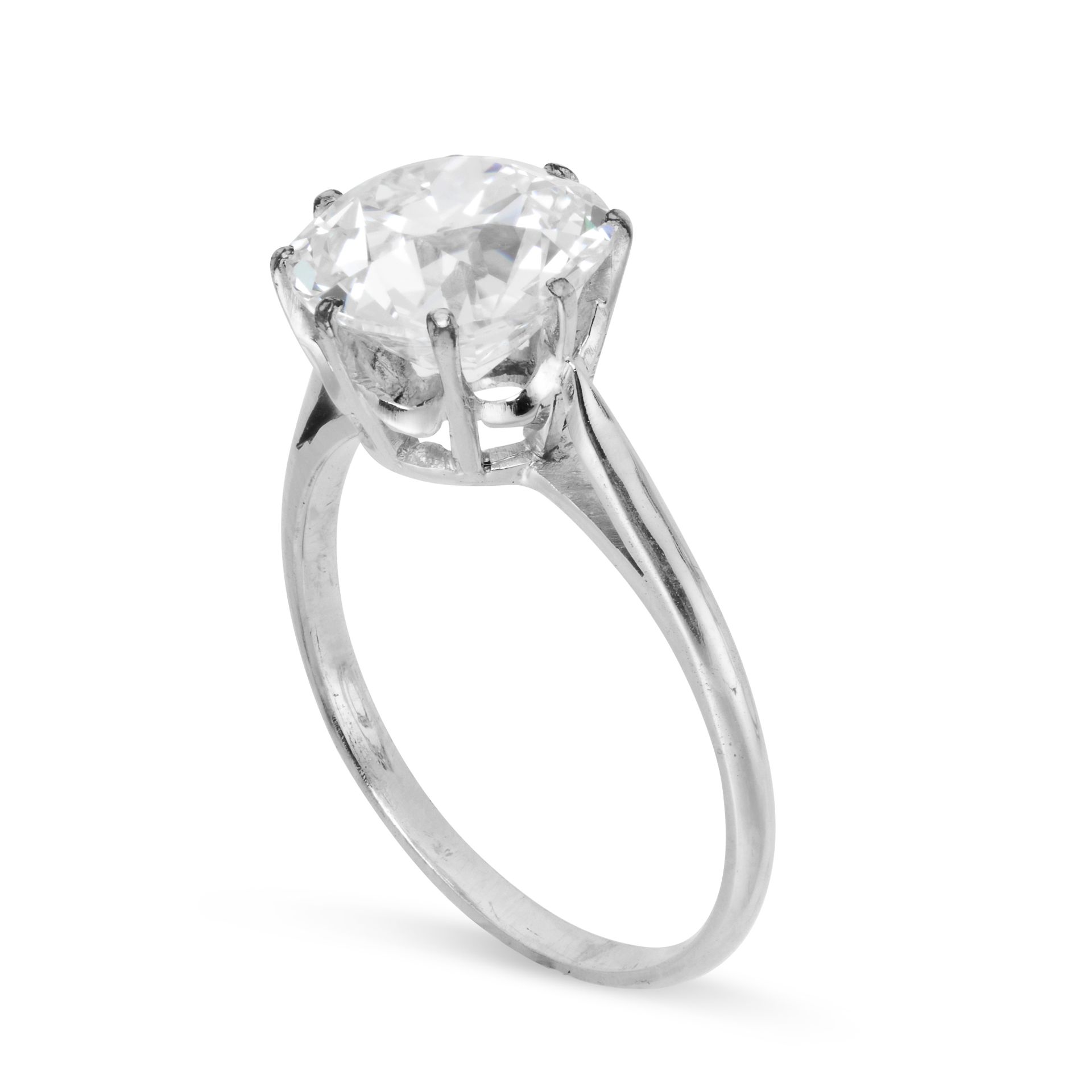 A 3.70 CARAT SOLITAIRE DIAMOND RING set with a single old European cut diamond of 3.70 carats, no - Bild 2 aus 2